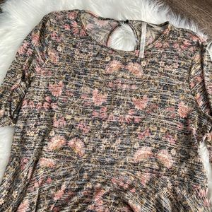 Lauren Conrad large knitted long sleeve top